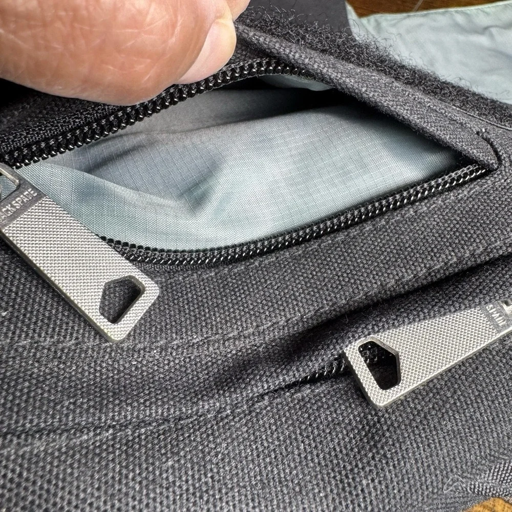Jack Spade Greene St Messenger Bag Black Canvas Laptop Commuter Bag EUC
